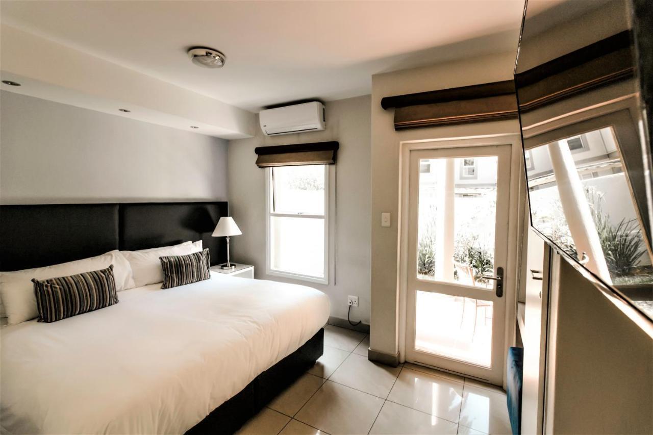 Villa Via Executive Suites With Power Back-Up Johannesburg Kültér fotó